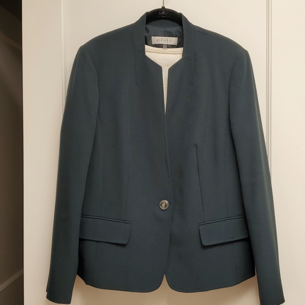KASPER Notch Collar, One Button Green Jacket, Front Pockets